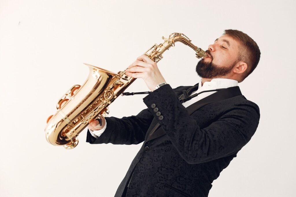 Какие материалы обычно используются для изготовления саксофонов? | Music112 Blog Какие материалы обычно используются для изготовления саксофонов?